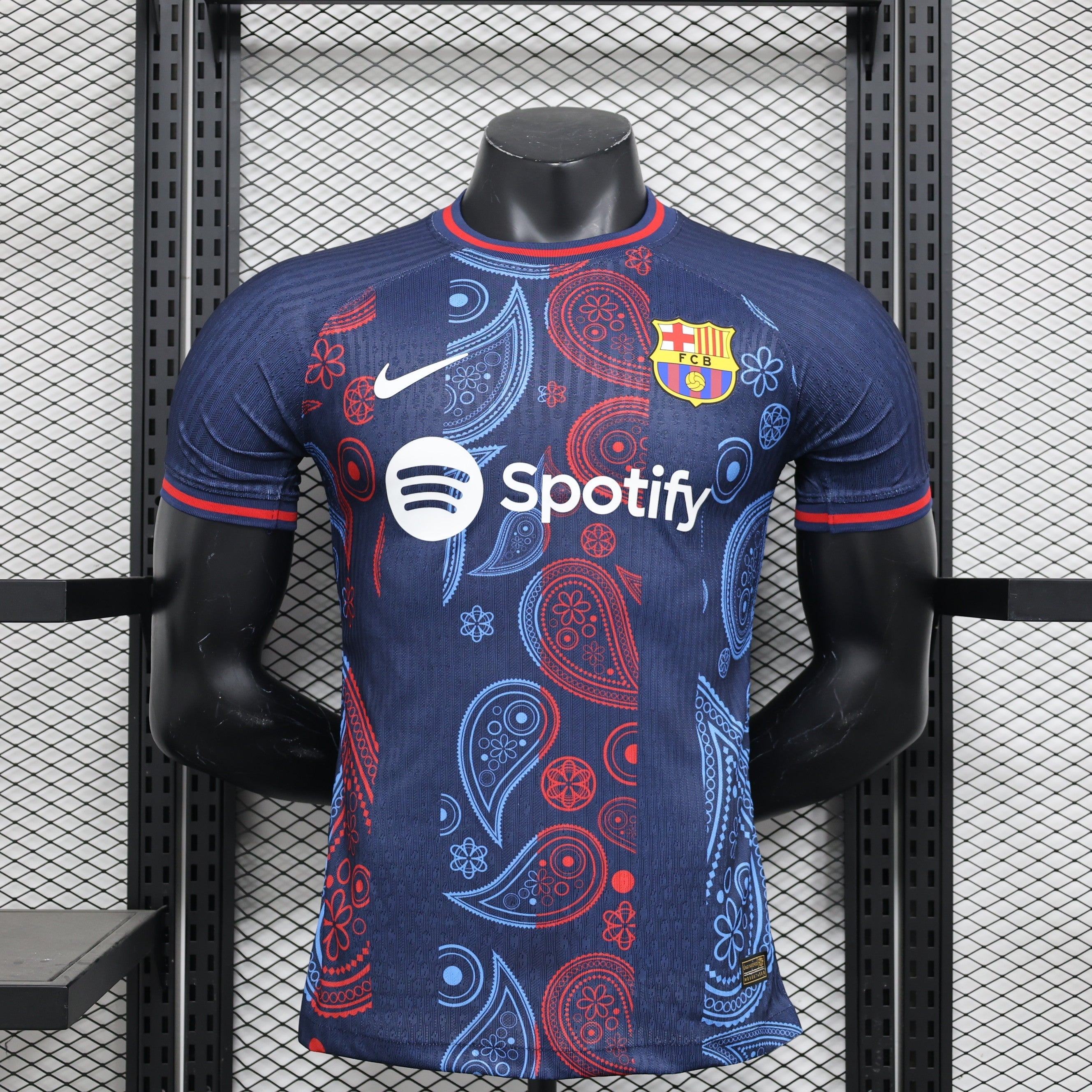 Barcelona &quot;Midnight Tapestry&quot; Special Kit