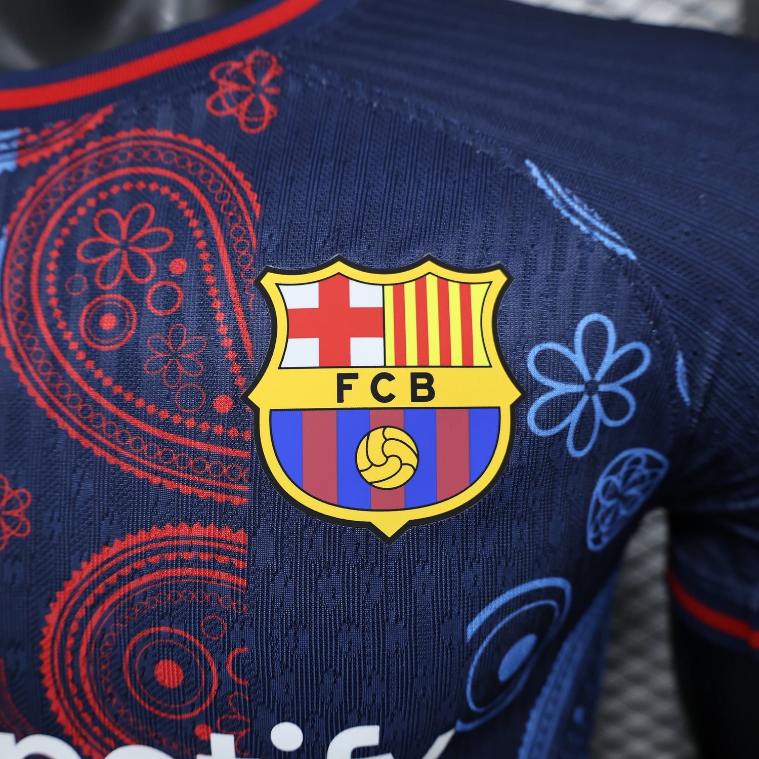 Barcelona &quot;Midnight Tapestry&quot; Special Kit